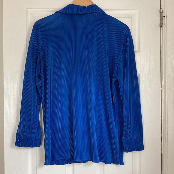 Pleated Beach Matching Button Down Shirt and Pant Set - Picture 3 of 8